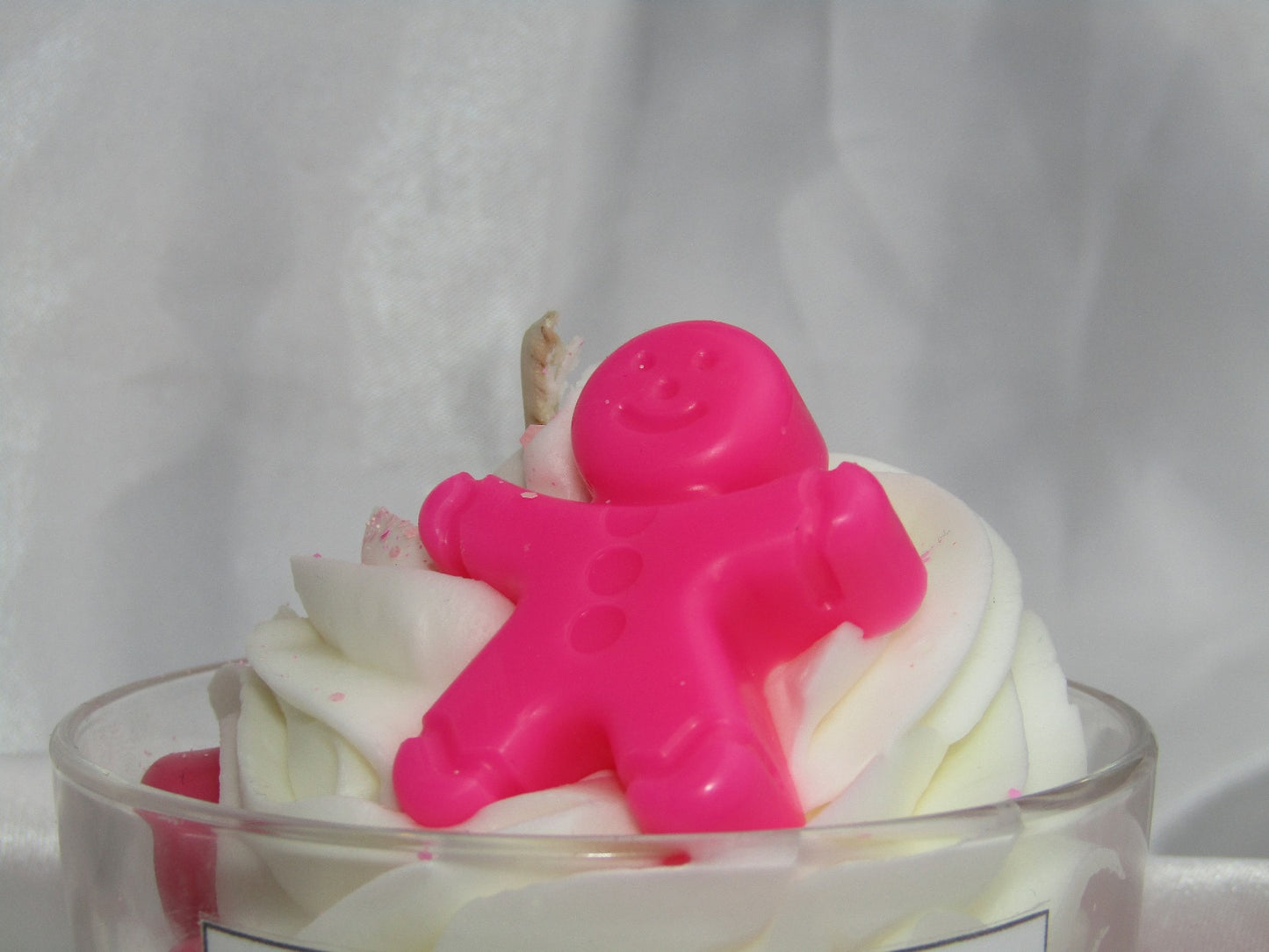 Bougie moyenne Bubble gum pain épicé